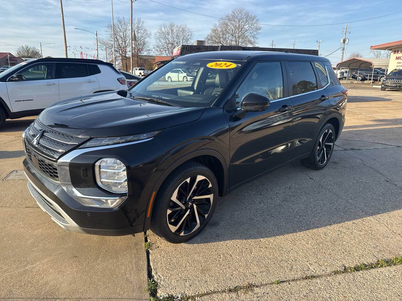 2024 MITSUBISHI Outlander