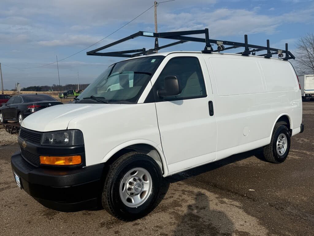 2020 CHEVROLET Express