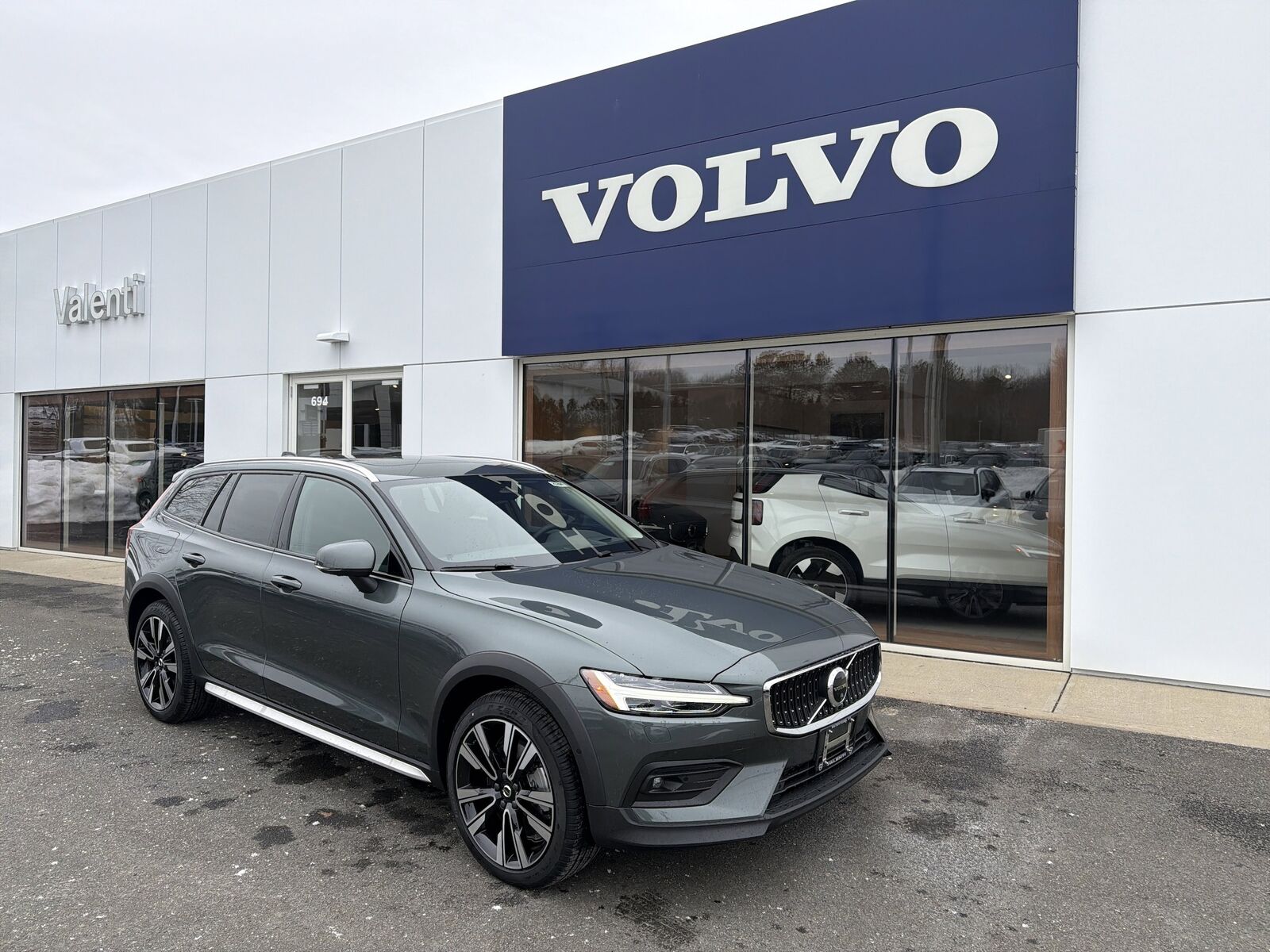 2026 VOLVO V60CC