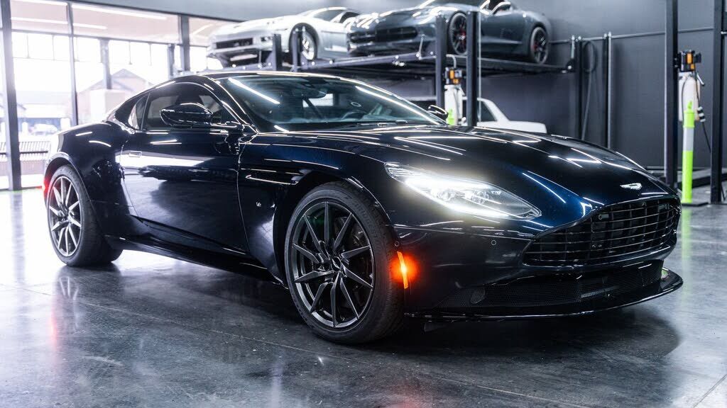 2017 ASTON MARTIN DB11