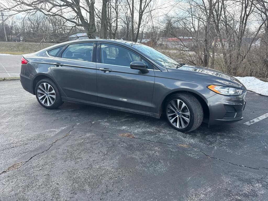 2019 FORD Fusion