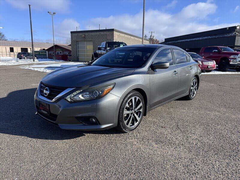 2017 NISSAN Altima