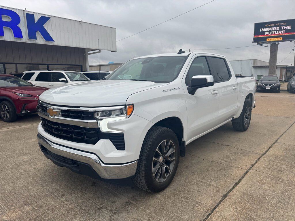 2024 CHEVROLET Silverado