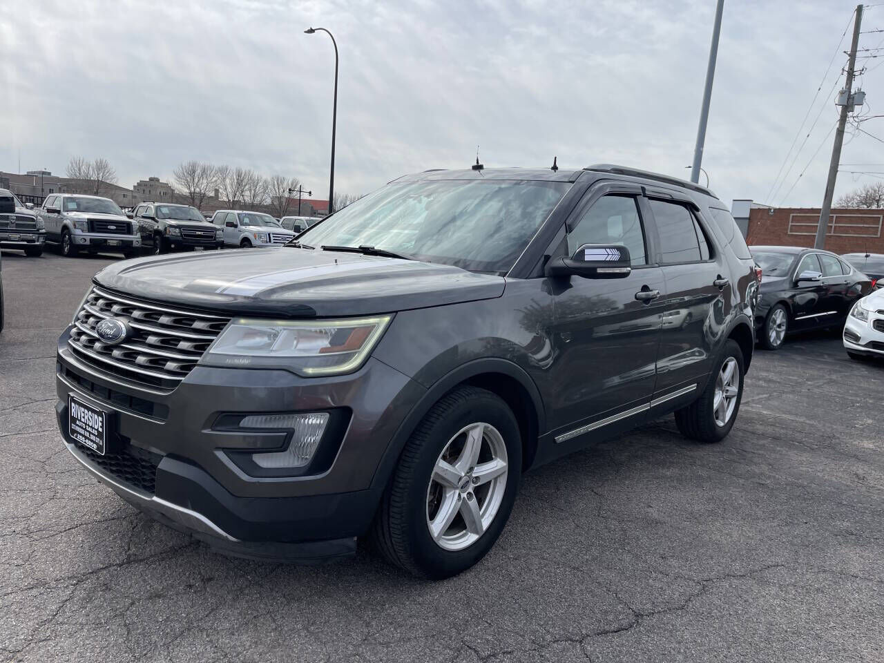 2016 FORD Explorer