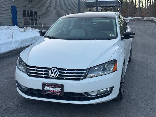 2015 VOLKSWAGEN Passat