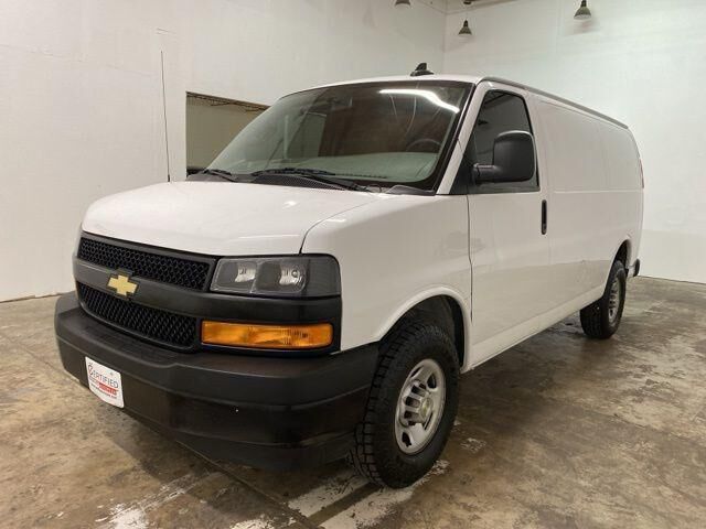 2022 CHEVROLET Express