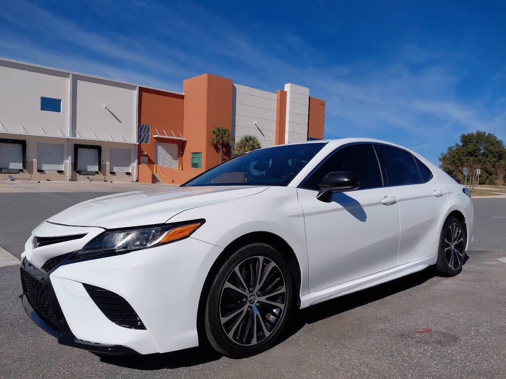 2018 TOYOTA Camry