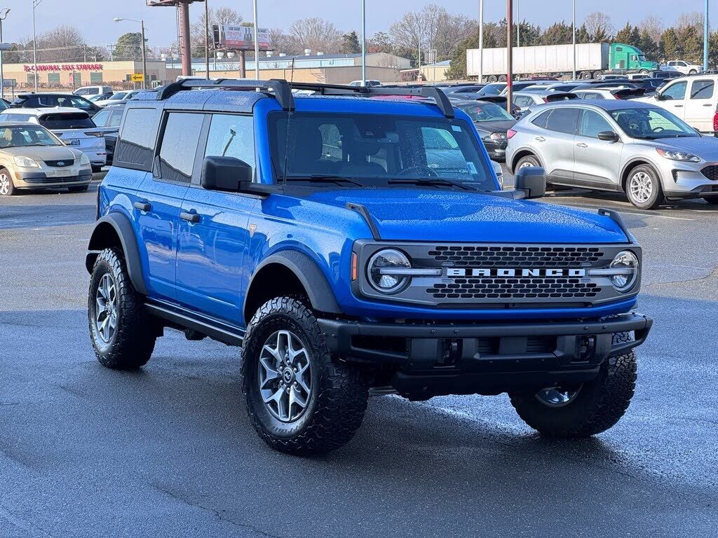 2024 FORD Bronco