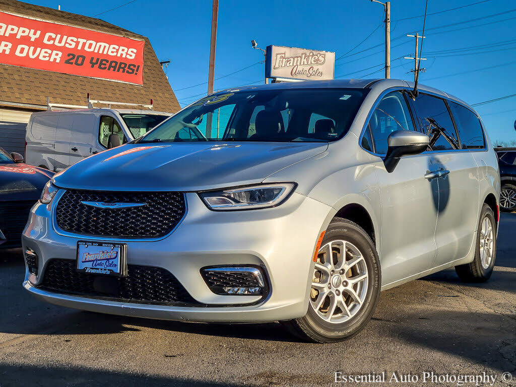2023 CHRYSLER Pacifica