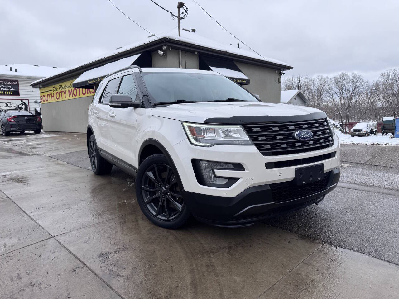 2017 FORD Explorer