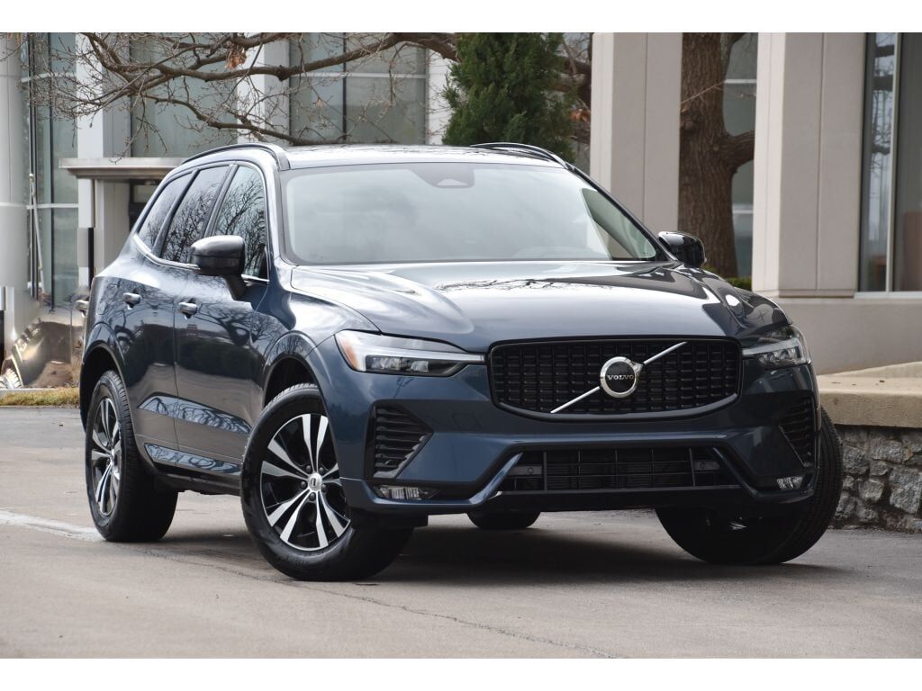 2025 VOLVO XC60