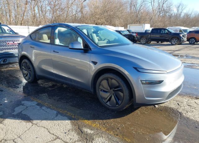 2026 TESLA Model Y