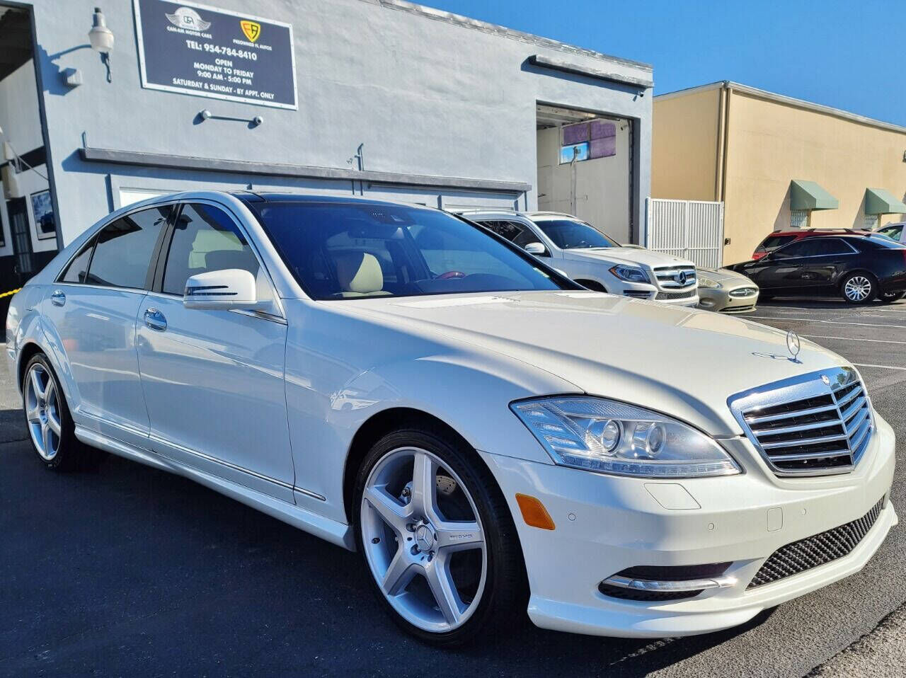 2013 MERCEDES-BENZ S-Class