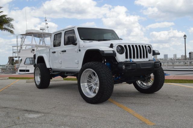 2020 JEEP Gladiator