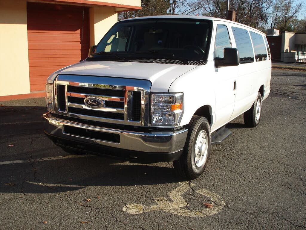 2014 FORD E-350