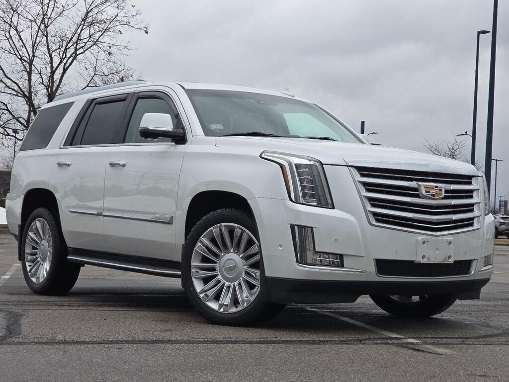 2018 CADILLAC Escalade