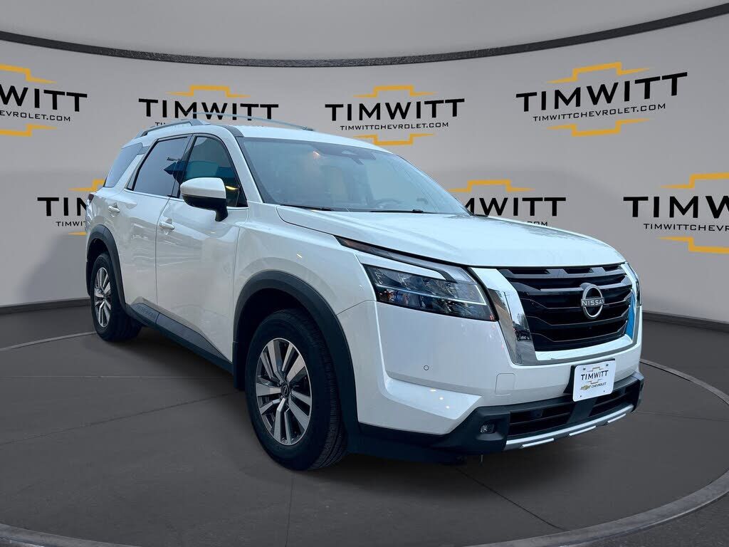 2023 NISSAN Pathfinder
