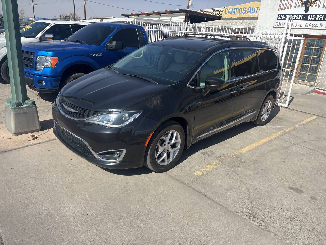 2017 CHRYSLER Pacifica
