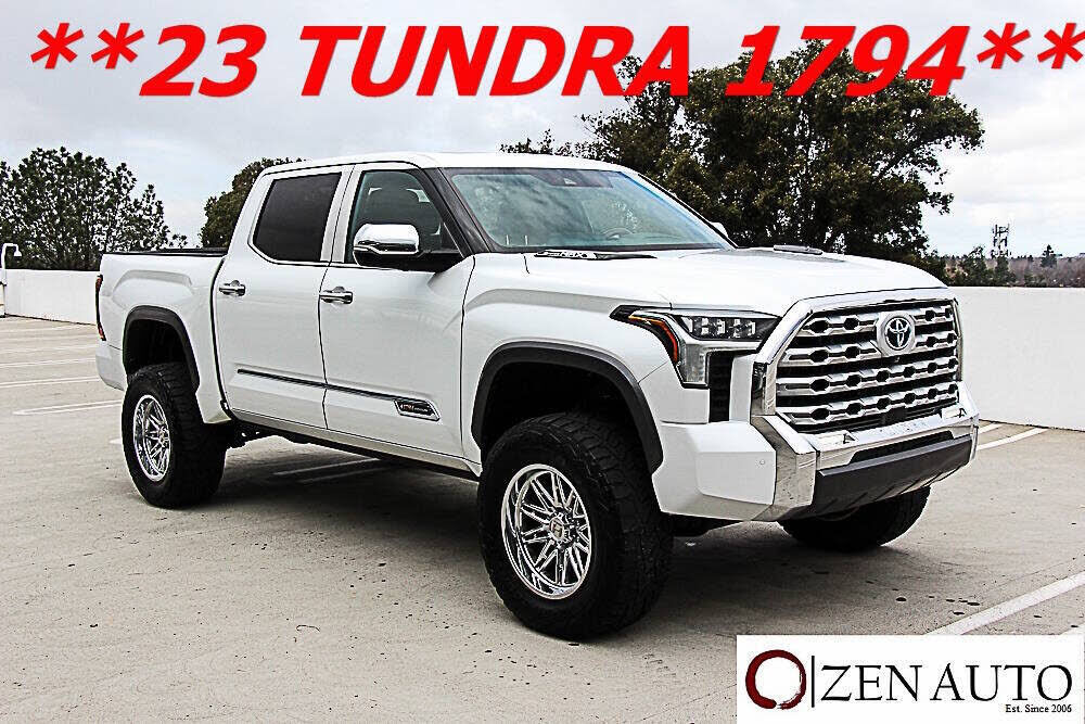 2023 TOYOTA Tundra