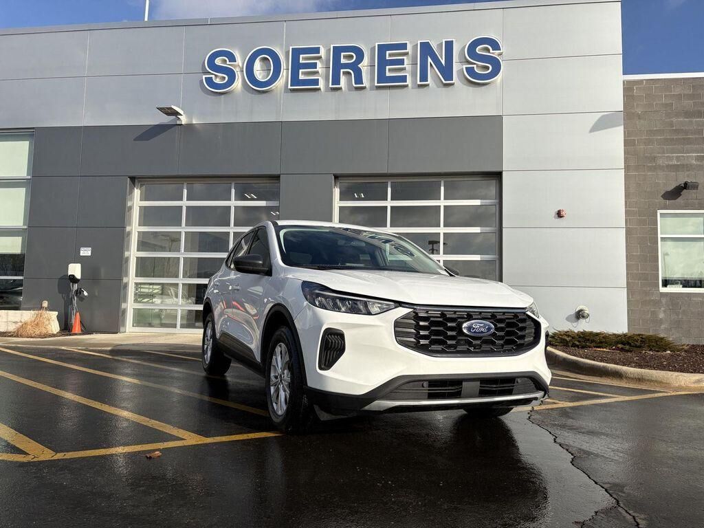 2024 FORD Escape