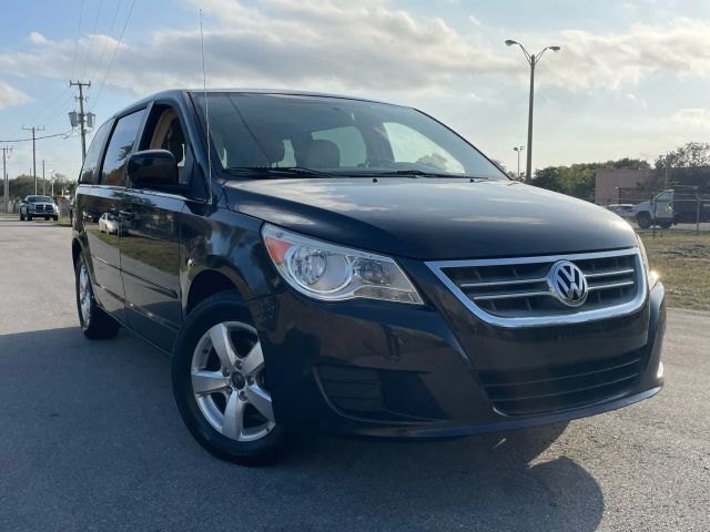 2010 VOLKSWAGEN Routan