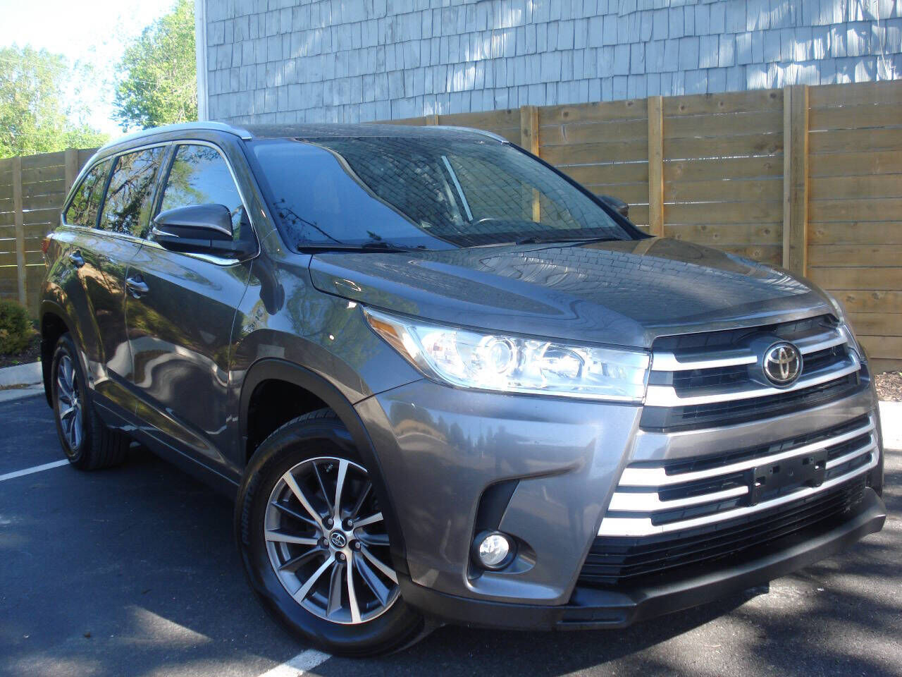 2018 TOYOTA Highlander