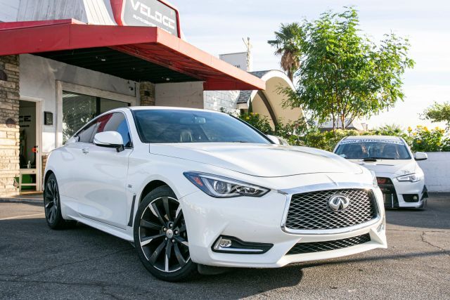 2017 INFINITI Q60