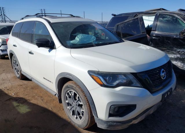 2020 NISSAN Pathfinder