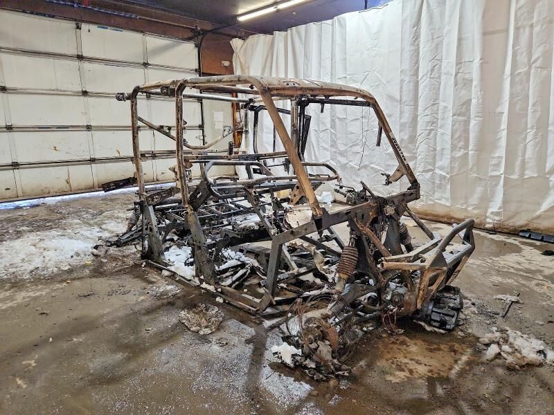 2024 CAN-AM Defender/Traxter