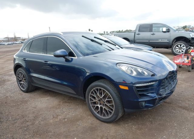 2016 PORSCHE Macan