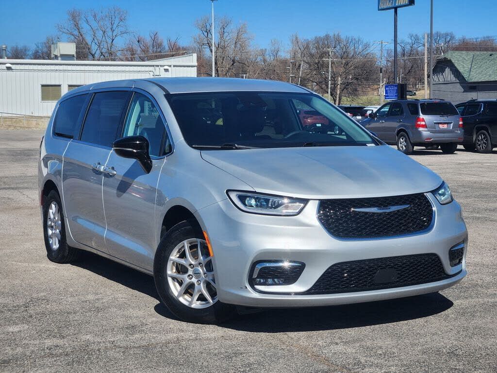2024 CHRYSLER Pacifica