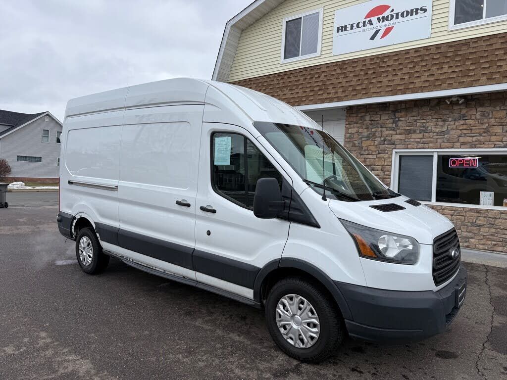 2015 FORD Transit
