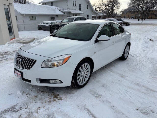 2011 BUICK Regal