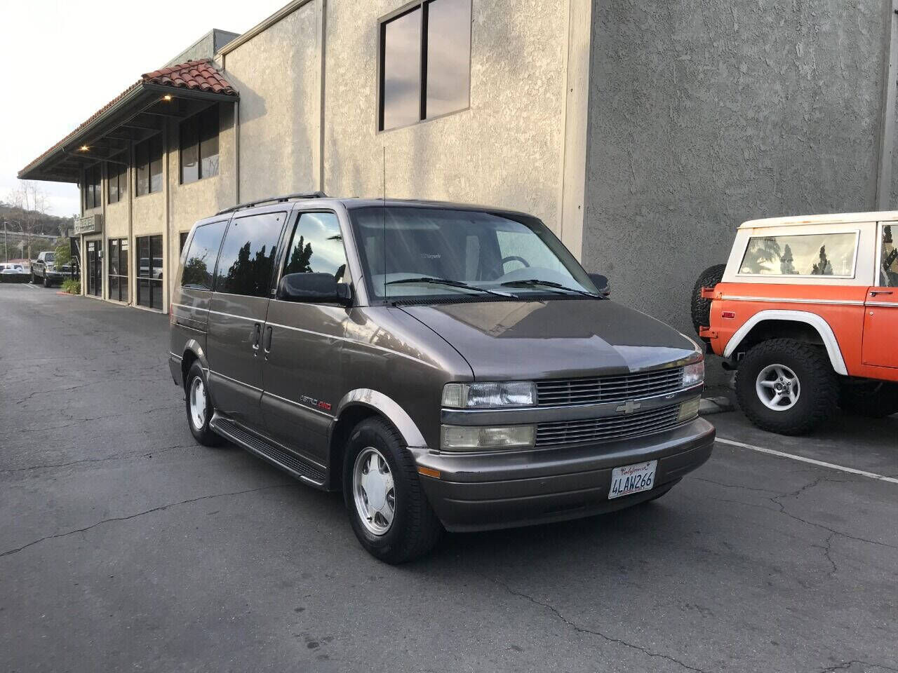 2000 Chevrolet Astro Van
