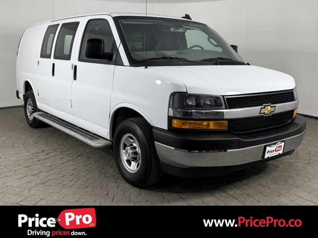 2024 CHEVROLET Express