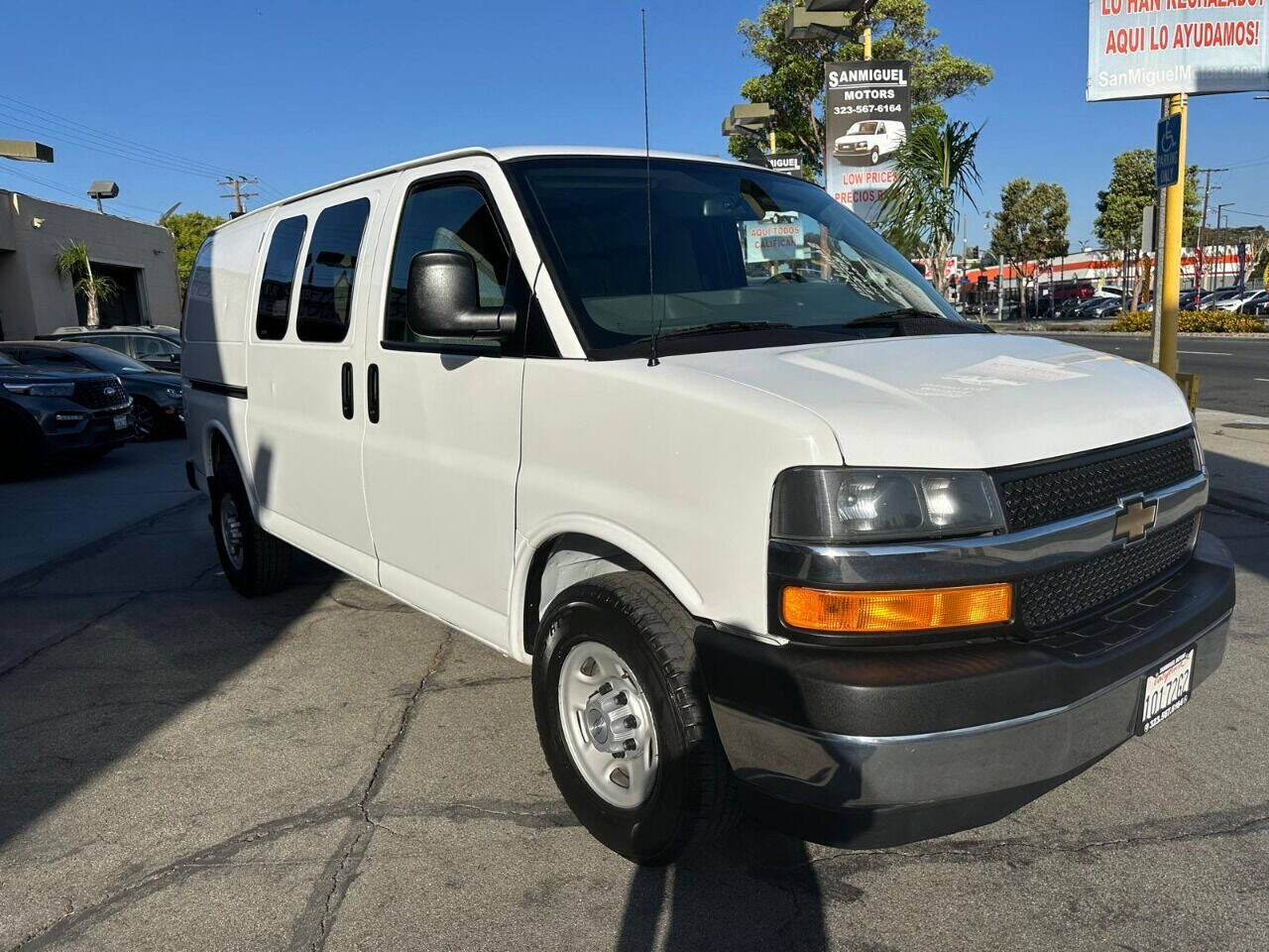 2017 CHEVROLET Express