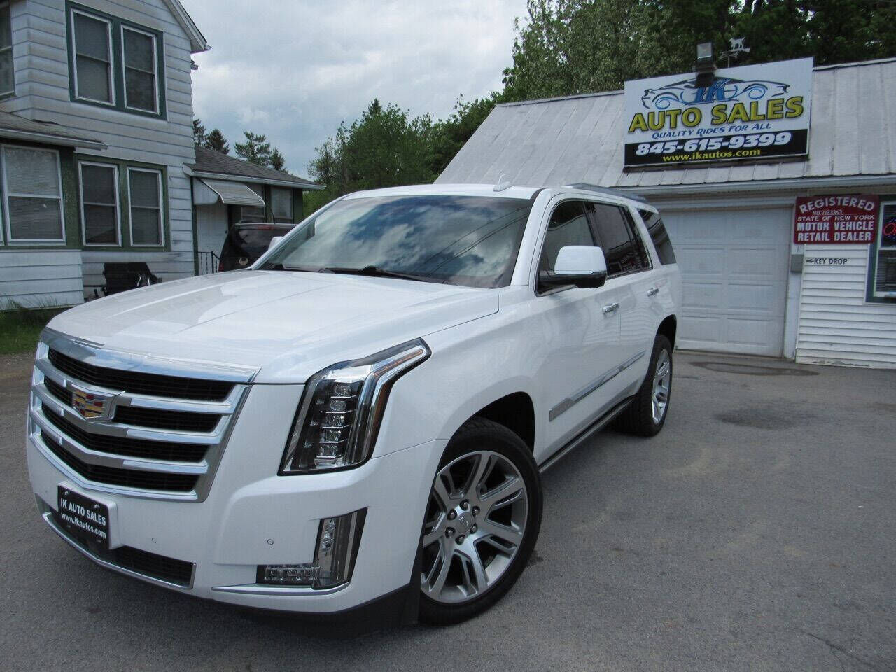 2016 CADILLAC Escalade