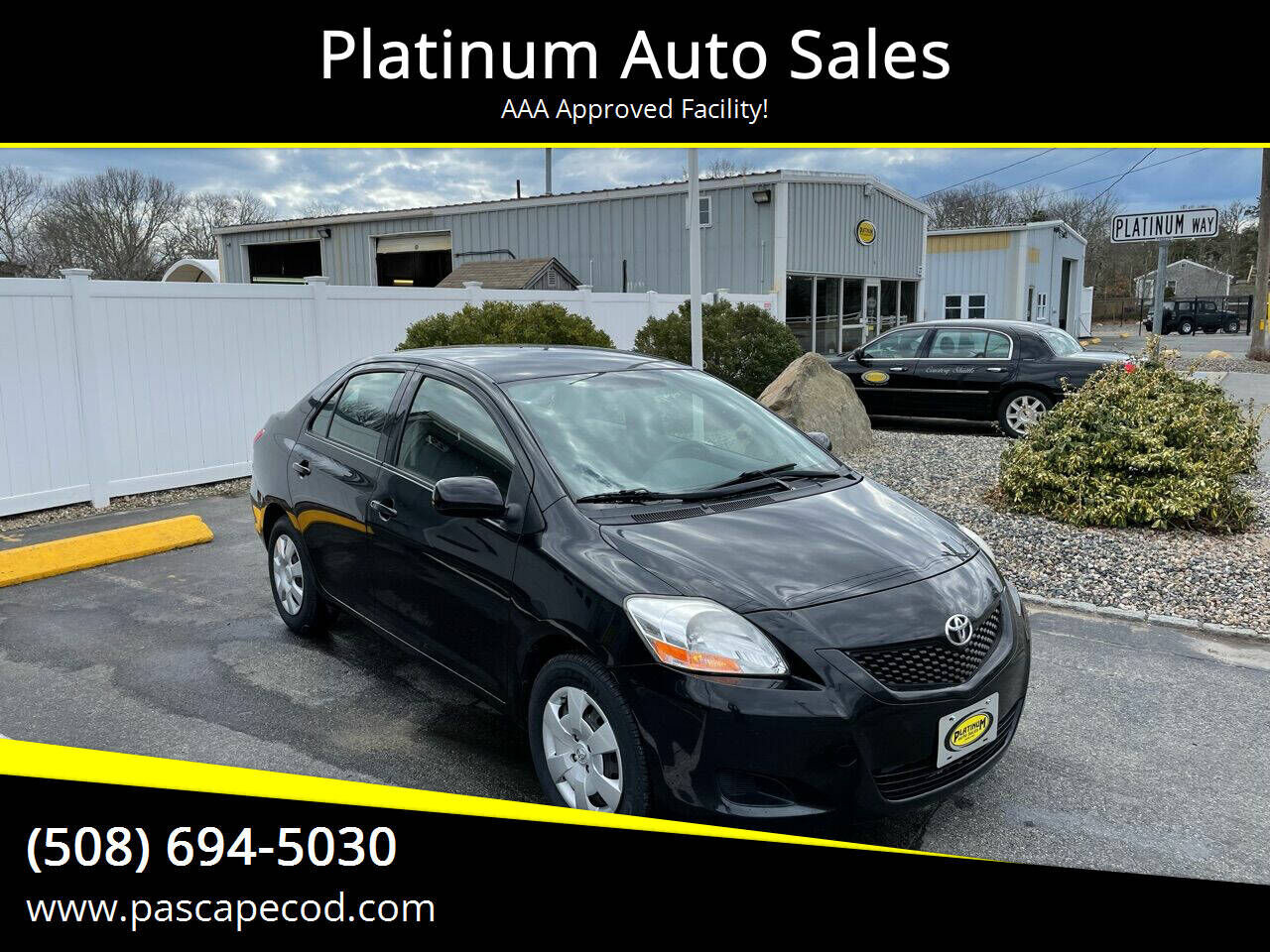 2012 TOYOTA Yaris