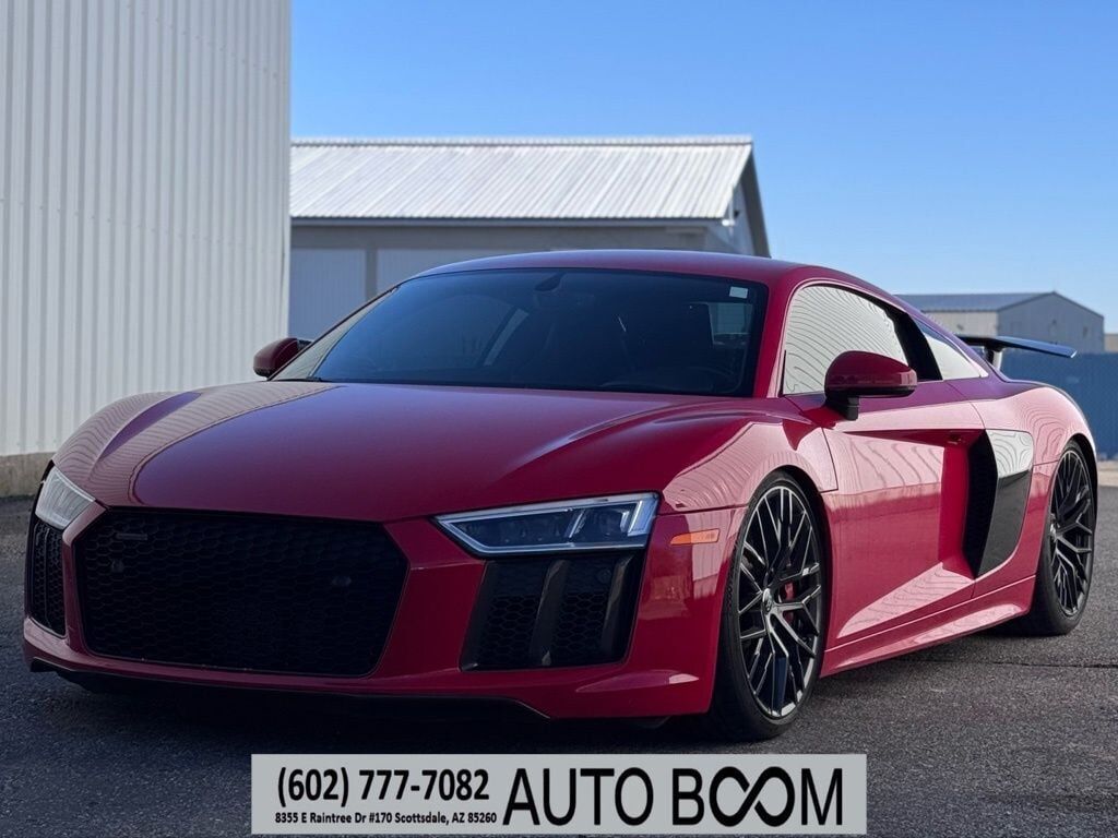 2017 AUDI R8