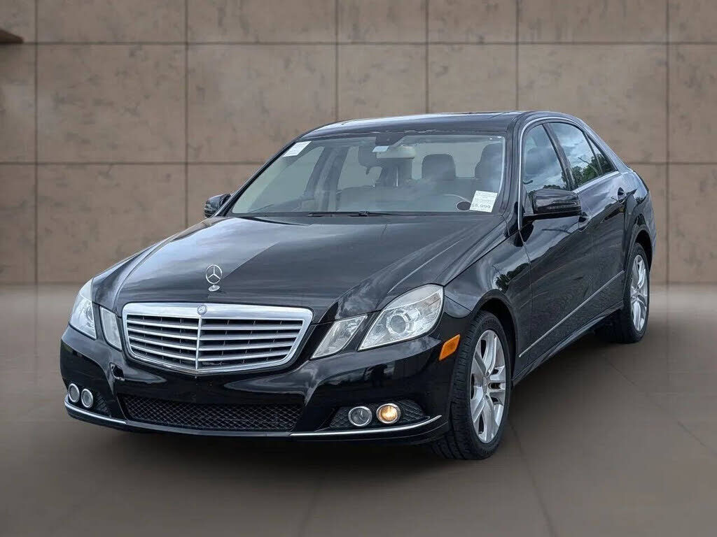 2011 MERCEDES-BENZ E-Class