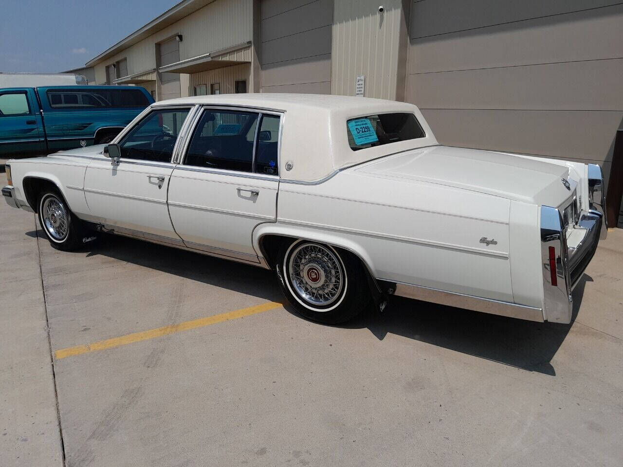 1989 CADILLAC Brougham