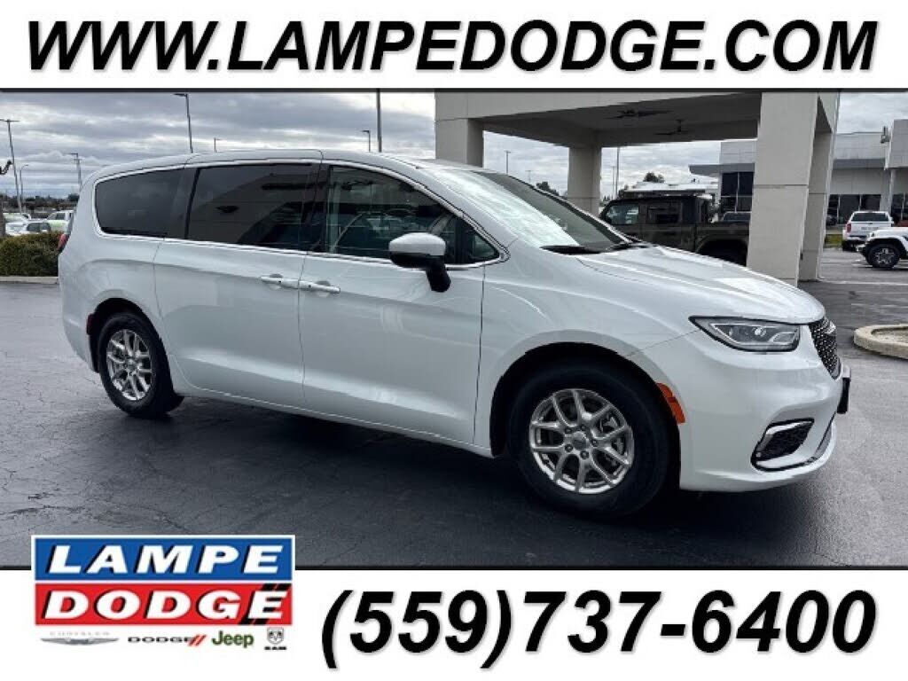 2023 CHRYSLER Pacifica