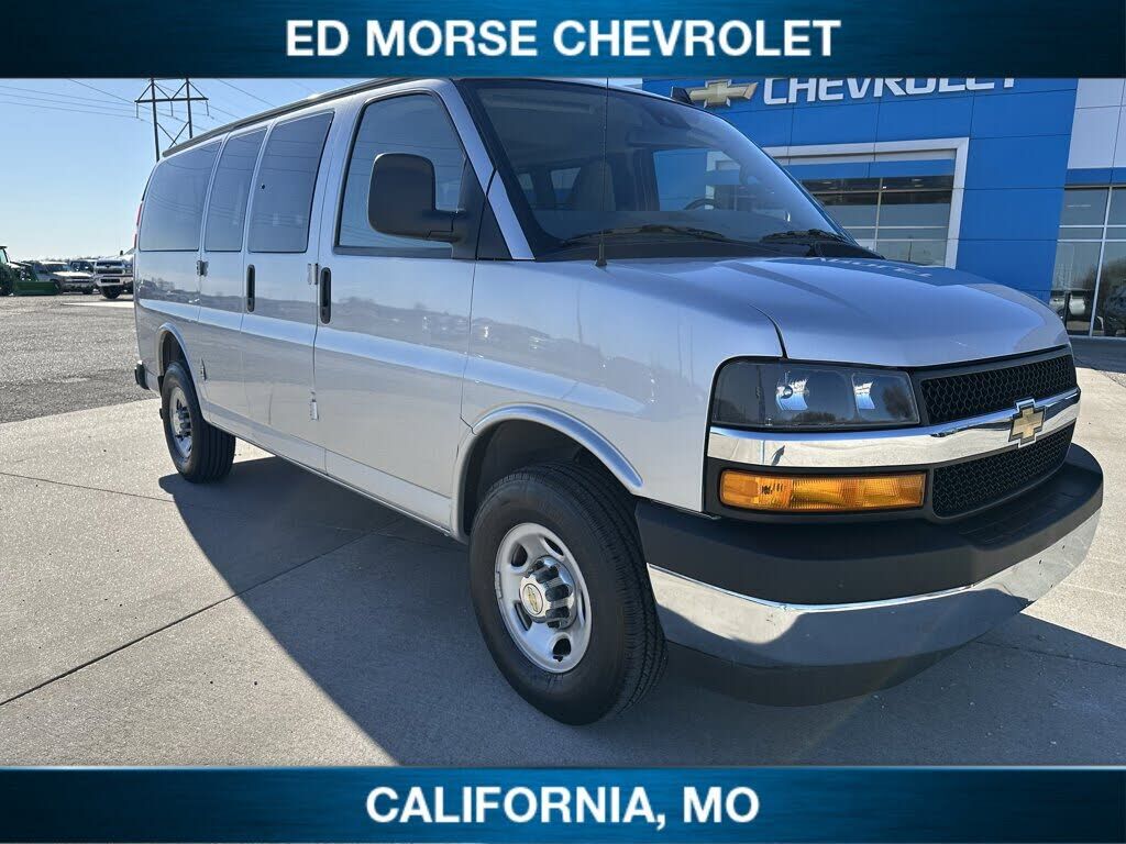 2024 CHEVROLET Express