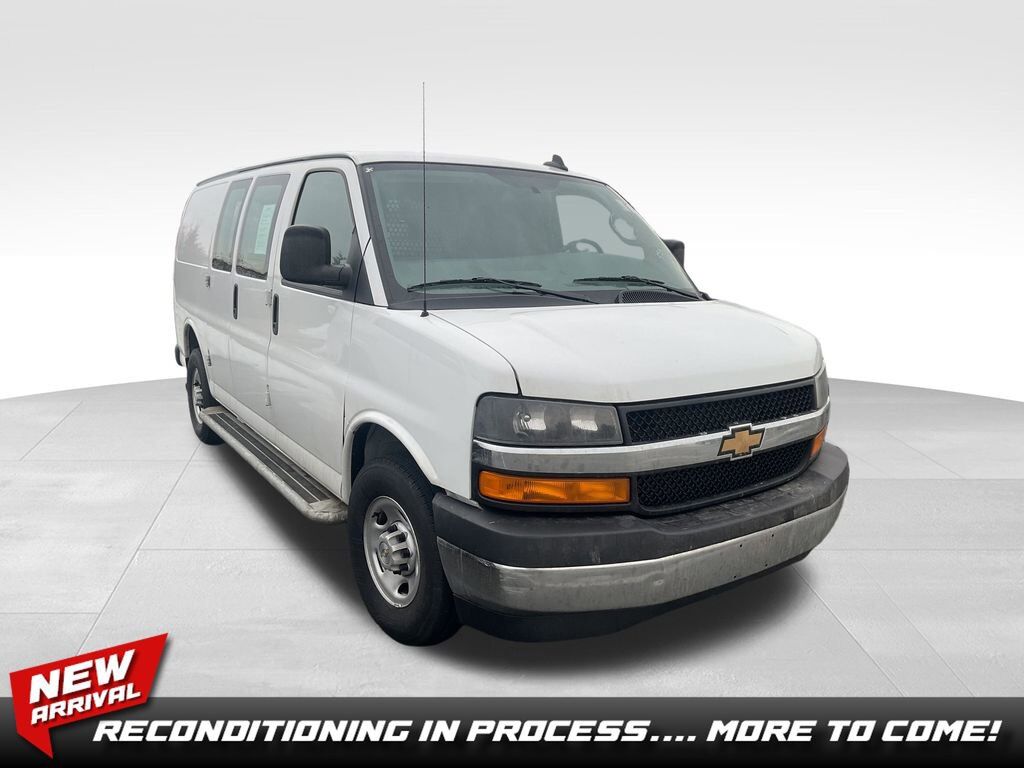 2024 CHEVROLET Express
