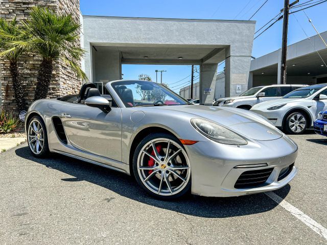 2017 PORSCHE Boxster