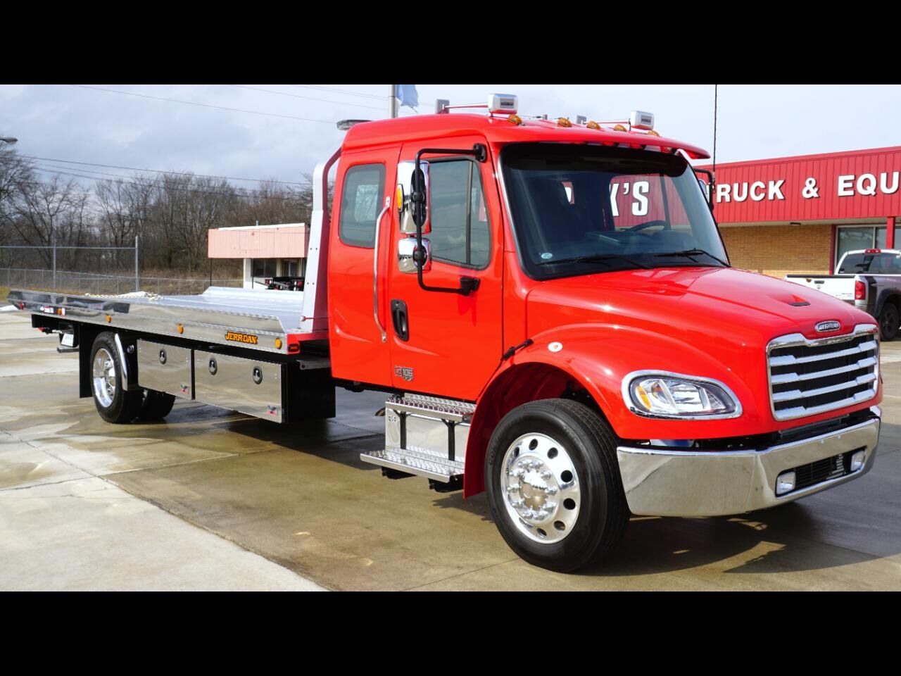 2026 FREIGHTLINER M2