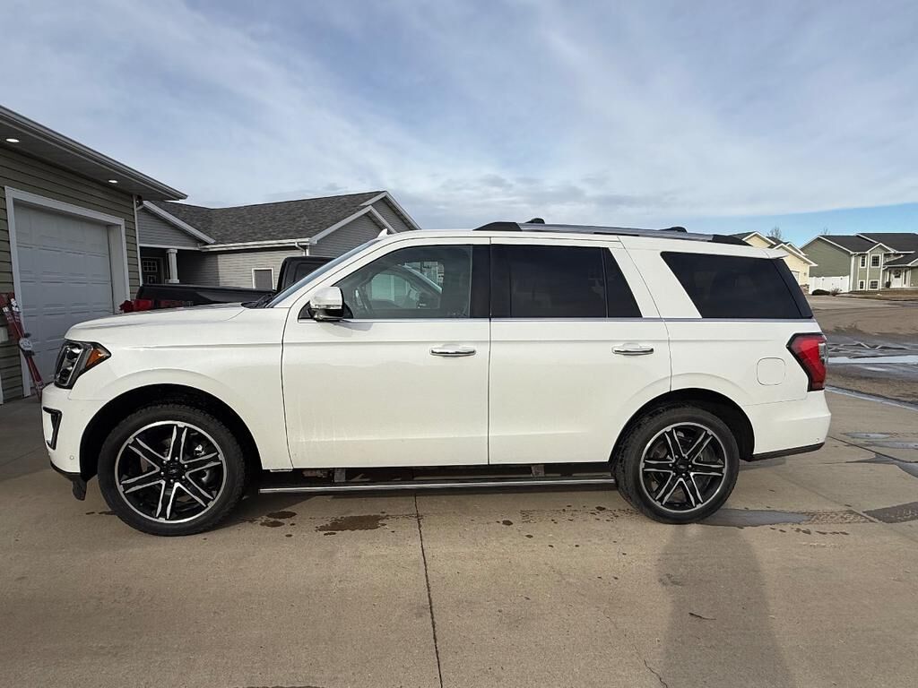 2021 FORD Expedition