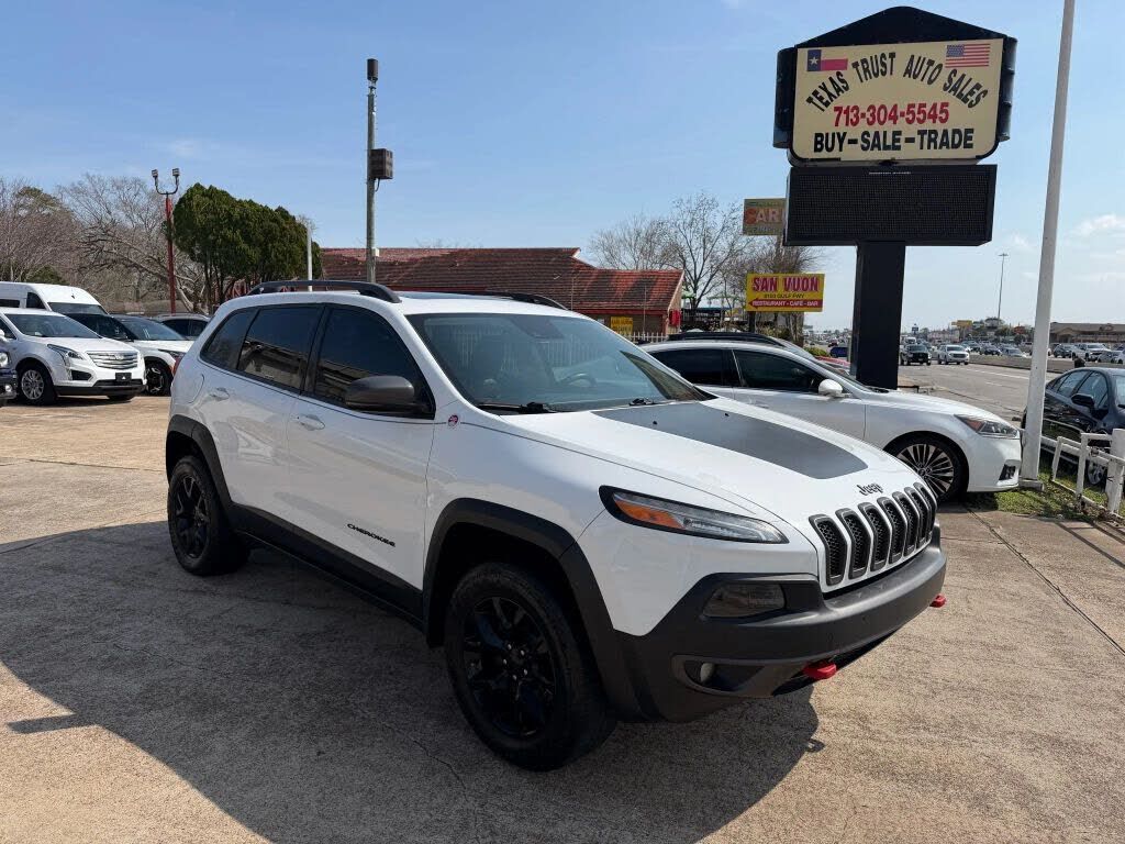 2018 JEEP Cherokee