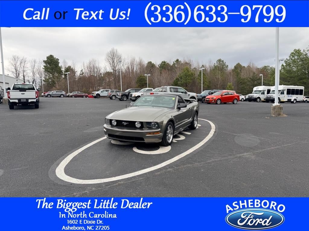 2005 FORD Mustang