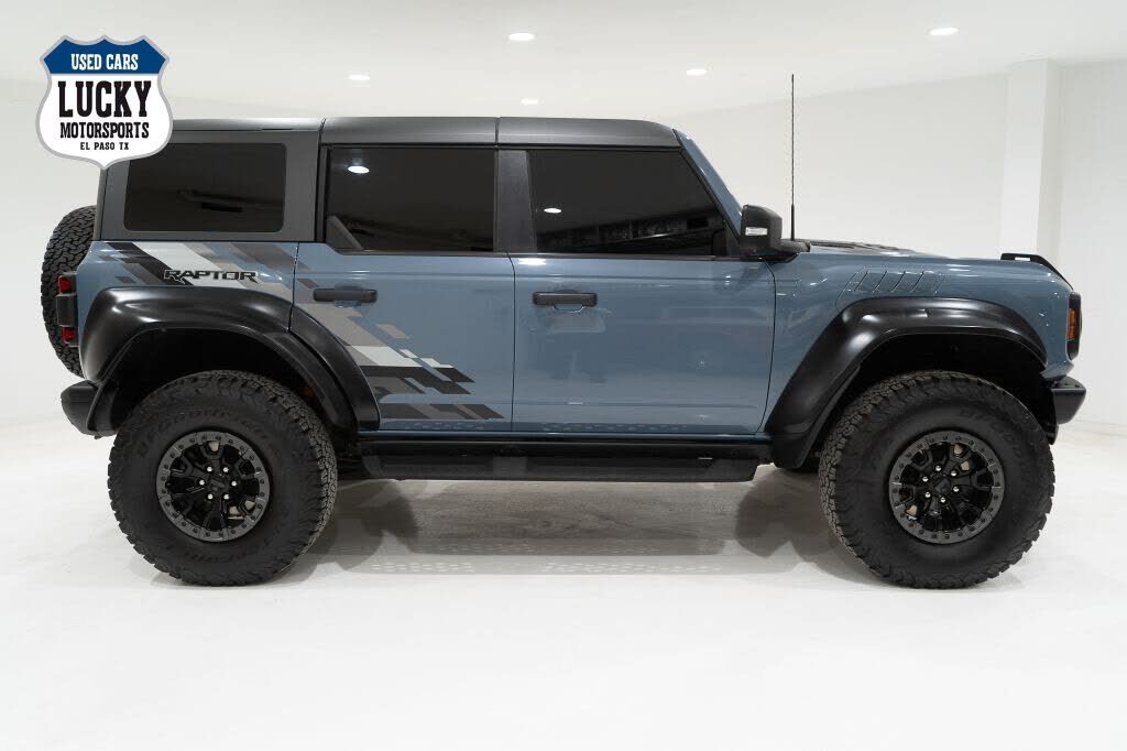 2023 FORD Bronco